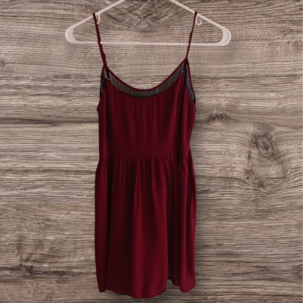 Forever 21 Womens Spaghetti Strap Dress Size Medium Burgundy color